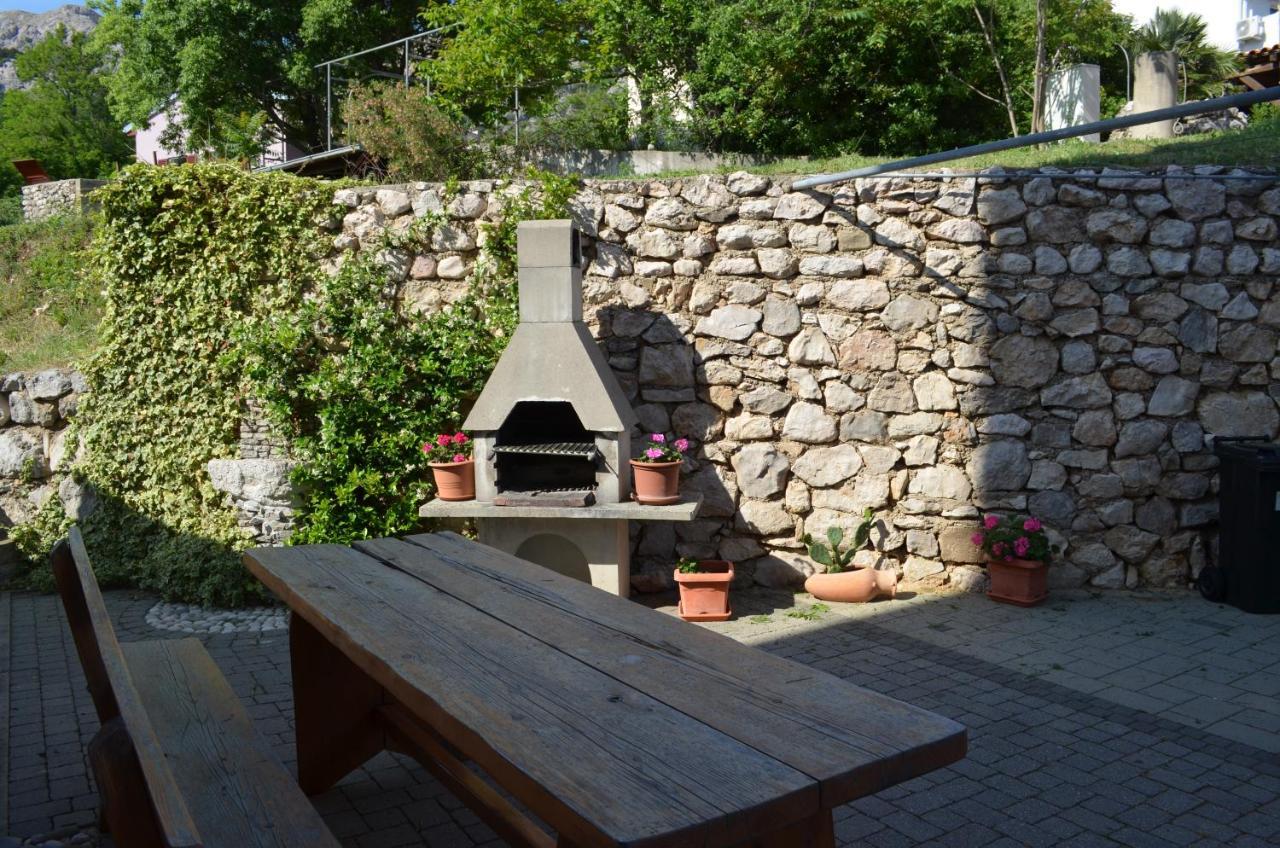 Apartments Leticia I Baška Eksteriør billede
