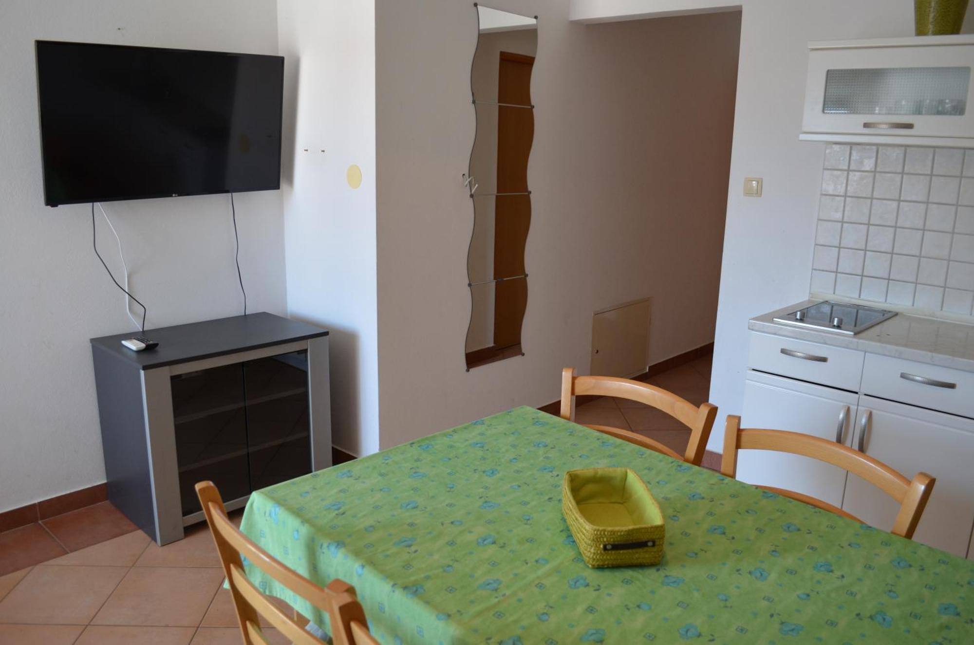 Apartments Leticia I Baška Eksteriør billede