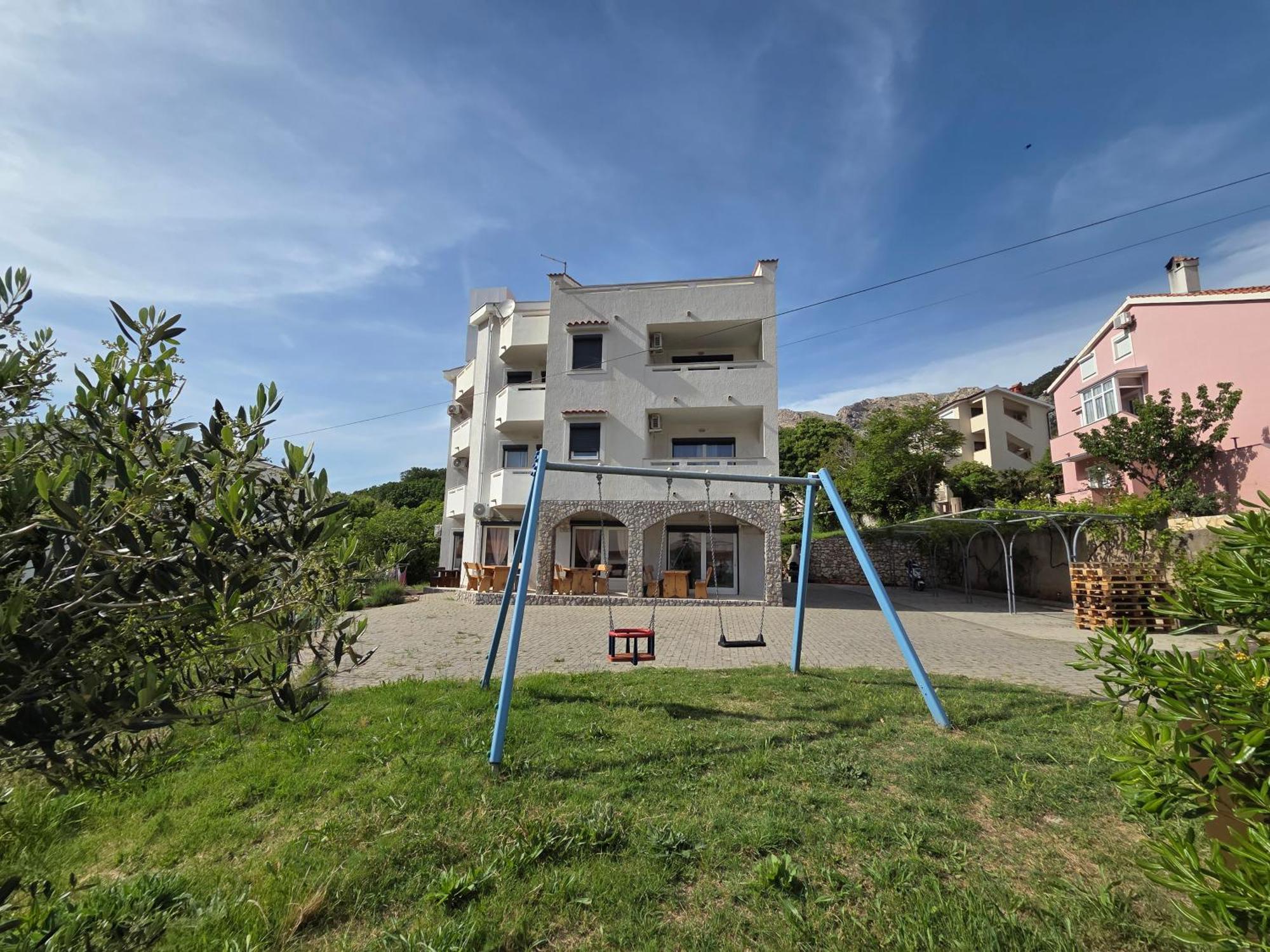 Apartments Leticia I Baška Eksteriør billede