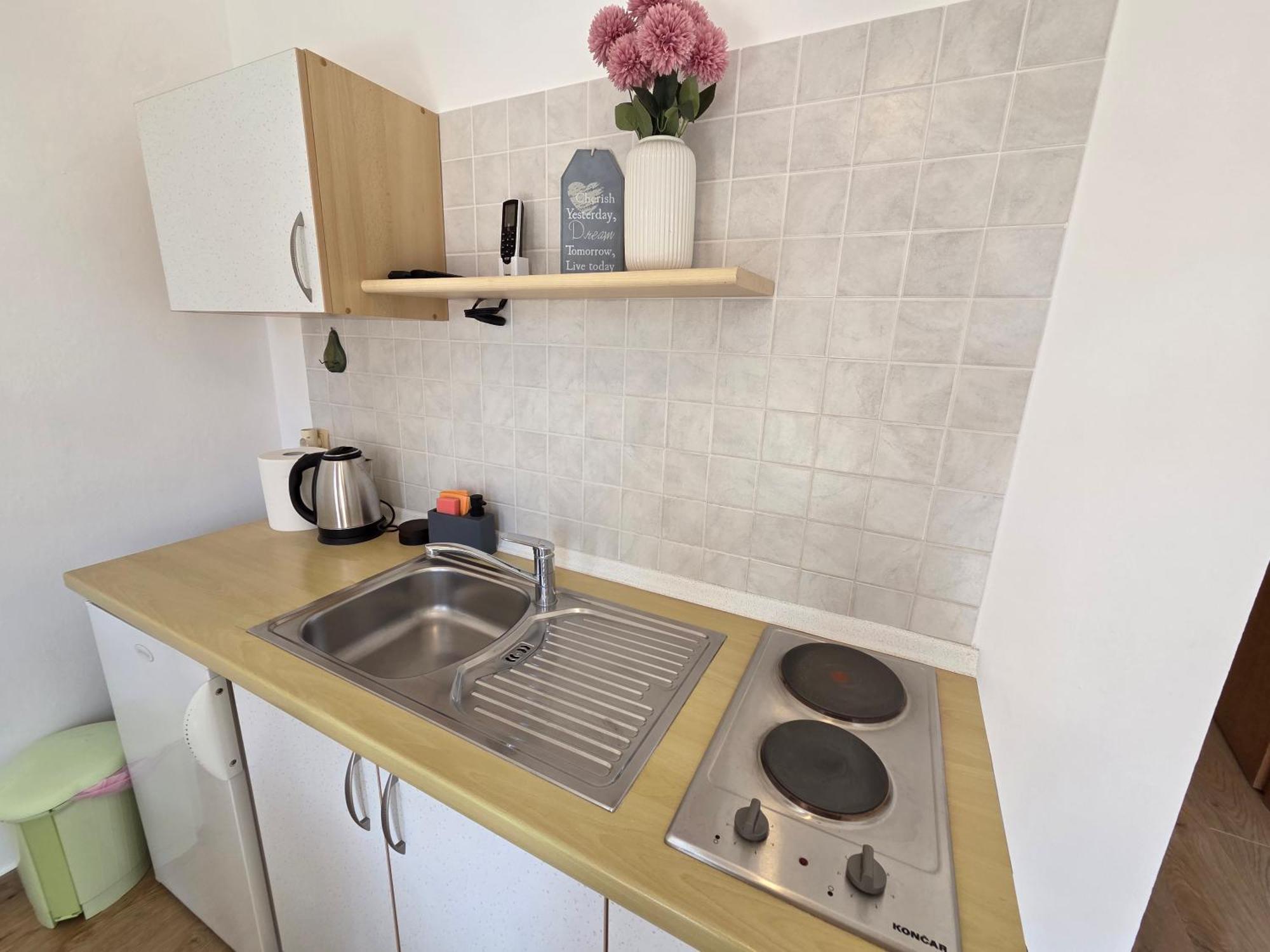 Apartments Leticia I Baška Eksteriør billede